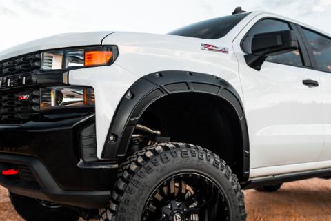 Fender Flares Defender GXP Lakeshore Blue Chevy Silverado 1500 (19-26) Rough Country