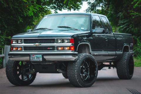 6.0 Inch GM Suspension Lift Kit w/ V2 Shocks Rough Country