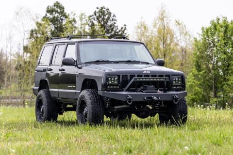 Jeep Cherokee XJ 3 Inch Suspension Lift System w/V2 Shocks Leaf Springs For 84-01 Jeep Cherokee XJ Rough Country