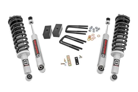 2.5 Inch Toyota Suspension Lift Kit w/N3 Struts and Shocks Rough Country