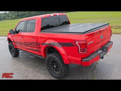 Hard Folding Bed Cover 6.7 Ft Bed 17-21 Ford Super Duty 2WD/4WD Rough Country
