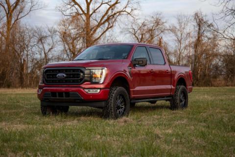 F-150 3 Inch Lift Kit Bolt On  2021 F-150 4WD Rough Country