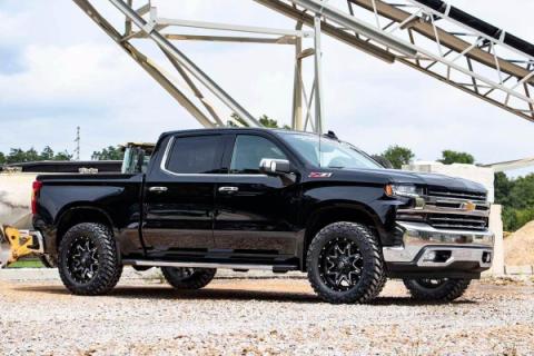 2 Inch Upper Strut Leveling Kit 19-20 Silverado/Sierra 1500 Rough Country