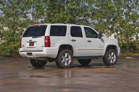 3.5 Inch Lift Kit N3 Struts Forged UCAs RED Chevy/GMC SUV 1500 (07-20) Rough Country