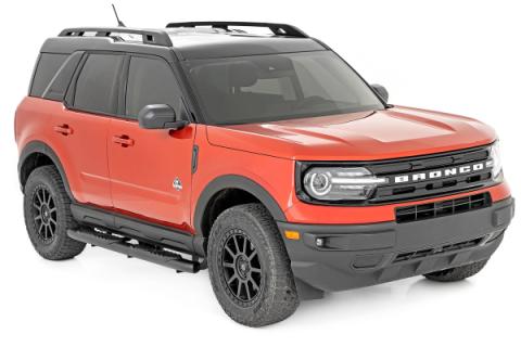 Oval Nerf Step 4.5 Inch Crew Cab Black 21-Up Ford Bronco Sport 4WD Rough Country