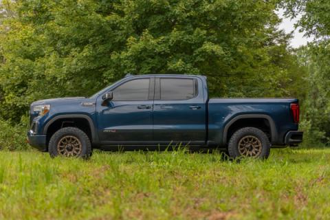 3.5 Inch Lift Kit Vertex/V2 19-22 GMC Sierra 1500 2WD/4WD Rough Country
