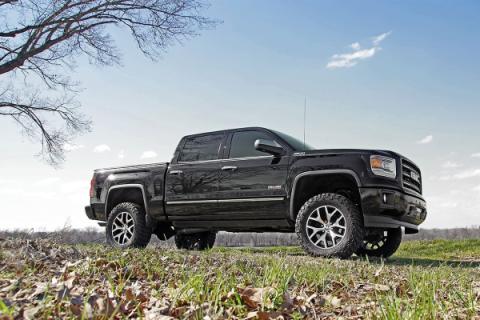 6 Inch Lift Kit Alu/Stamp Steel M1 Struts/M1 Silverado/Sierra 1500 (14-18 &amp; Classic) Rough Country