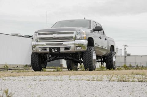 7.5 Inch Lift Kit M1 Struts/M1 Silverado/Sierra 1500 4WD (07-13) Rough Country