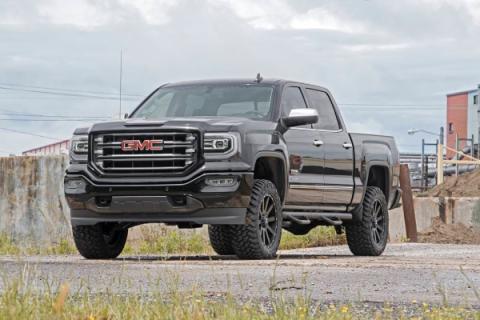 3.5 Inch Lift Kit UCA M1 Struts Silverado/Sierra 1500 (07-13) Rough Country