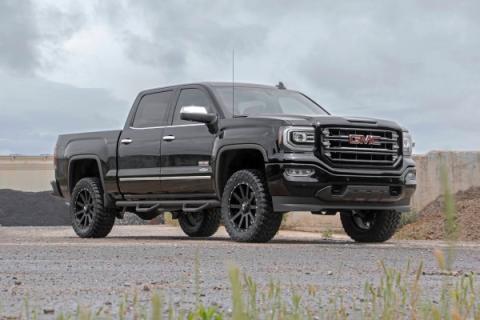 3.5 Inch Lift Kit UCA M1 Struts Silverado/Sierra 1500 (07-13) Rough Country
