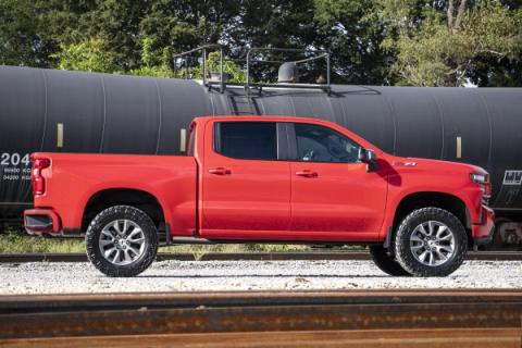 3.5 Inch Lift Kit Red Chevy Silverado 1500 2WD/4WD (2019-2024) Rough Country