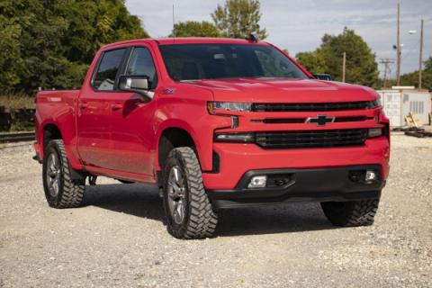 3.5 Inch Lift Kit M1 Struts/M1 Red Chevy Silverado 1500 2WD/4WD (2019-2024) Rough Country
