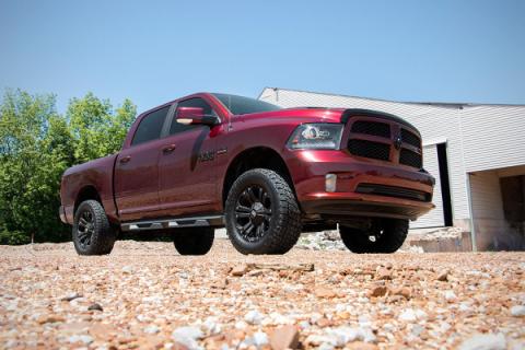 3 Inch Lift Kit M1 Struts/M1 Ram 1500 4WD (2012-2018 &amp; Classic) Rough Country