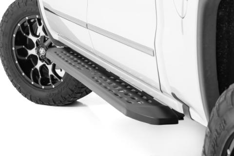 RPT2 Running Boards Crew Cab Silverado/Sierra 1500/2500HD/3500HD (07-18 &amp; Classic) Rough Country
