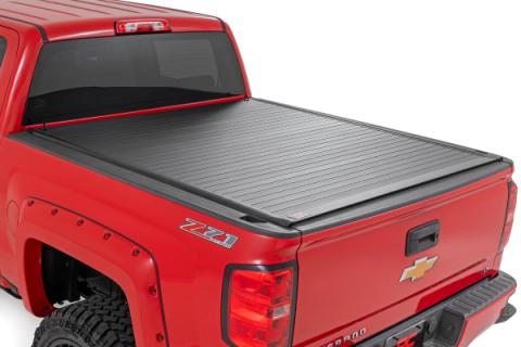 Hard Roll Up Bed Cover 5 Foot 9 Inch Bed Silverado/Sierra 1500 (14-18 &amp; Classic) Rough Country
