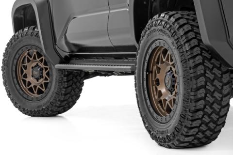 78 Series Wheel Simulated Beadlock Bronze/Black 17x8.5 6x135 +0mm Rough Country