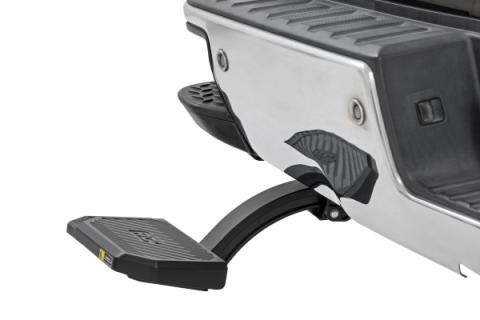 Retractable Bed Step Manual Pull Silverado/Sierra 1500 (14-18 &amp; Classic) Rough Country