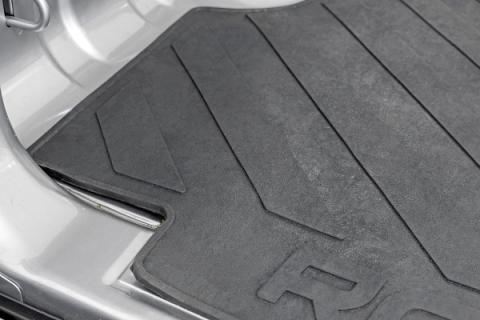 Bed Mat 6 Foot 4 Inch Bed with RC Logo 19-Up Ram 1500 2WD/4WD Rough Country