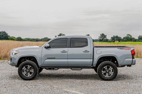 Nerf Steps Cab Length Crew Cab 5 Foot Bed Toyota Tacoma 2WD/4WD (05-23) Rough Country