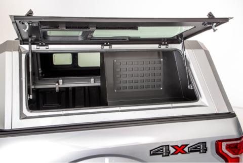 Half-Bin Half-Length Left Side 20-26 Jeep Gladiator 5' EVO EVOa and EVOc Applications 5 Foot Bed Left Side Mount SmartCap(R) Fits all Jeep Gladiator EVO Series Caps