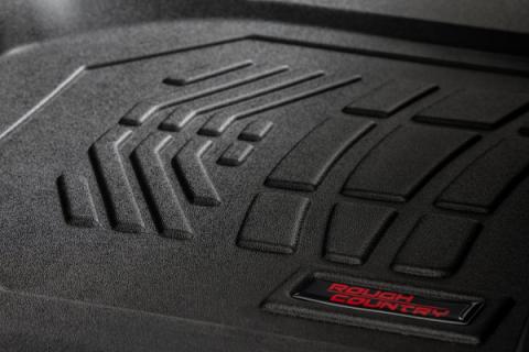 Floor Mats FR Bucket Crew Silverado/Sierra 1500/2500HD/3500HD (19-26) Rough Country