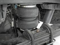 Air Spring Kit w/compressor Ford F-250/F-350 Super Duty 4WD (2017-2022) Rough Country