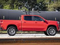 3.5 Inch Lift Kit M1 Struts/M1 Red Chevy Silverado 1500 2WD/4WD (2019-2024) Rough Country