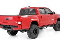 3.5 Inch Lift Kit UCA N3 Struts 05-21 Toyota Tacoma 2WD/4WD Rough Country